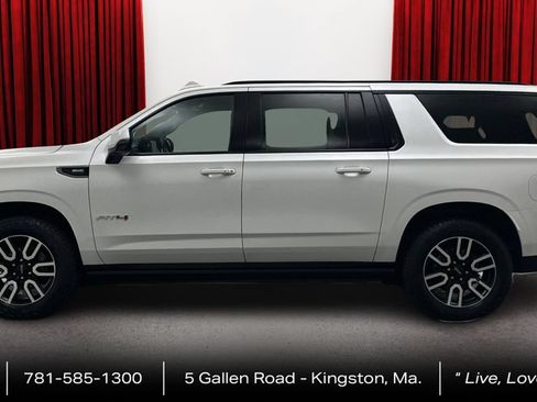 Used 2022 GMC Yukon XL AT4 AWD/4WD image 8
