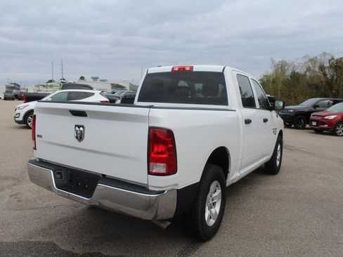 Used 2022 RAM 1500 Classic SLT image 10