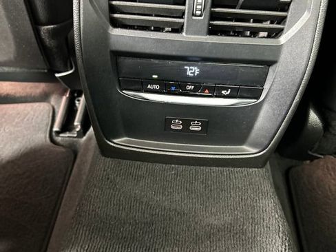 Used 2024 BMW 330e xDrive image 36