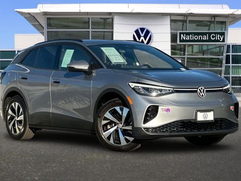 Certified 2023 Volkswagen ID.4 2WD image 2