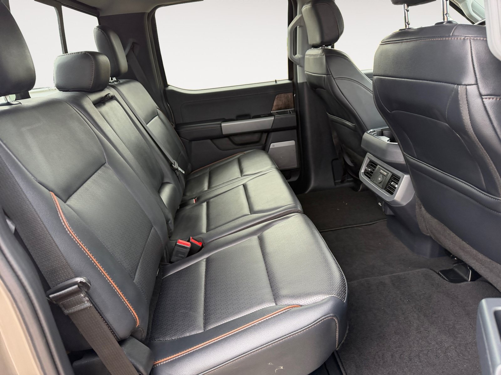 Used 2026 Ford F350 Lariat w/ Lariat Ultimate Package AWD/4WD image 13