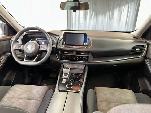Used 2021 Nissan Rogue S AWD/4WD image 25