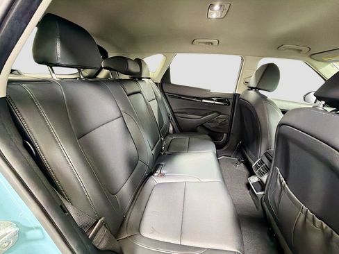 Used 2024 Kia Seltos EX FWD image 28
