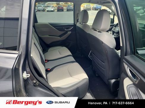 Used 2023 Subaru Forester Premium AWD/4WD image 10