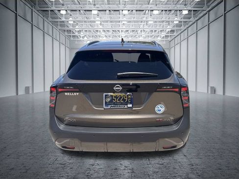 Used 2025 Nissan Kicks SR AWD/4WD image 4