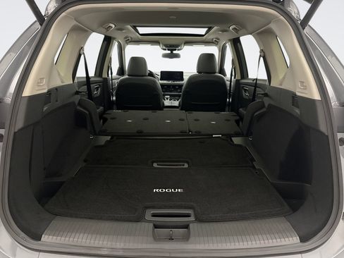 Used 2025 Nissan Rogue Platinum w/ Platinum Premium Package FWD image 24