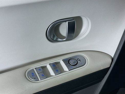 Used 2024 Hyundai Ioniq 5 SE image 15