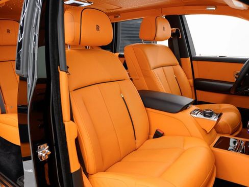 Used 2024 Rolls-Royce Phantom Sedan w/ The Phantom Package RWD image 62