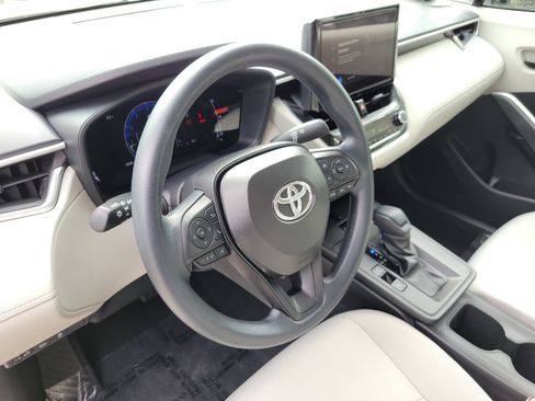 Certified 2026 Toyota Corolla Cross L FWD image 24