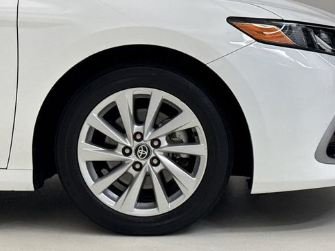 Used 2023 Toyota Camry LE FWD image 6