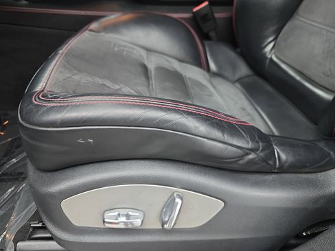 Used 2016 Porsche Cayenne GTS image 29