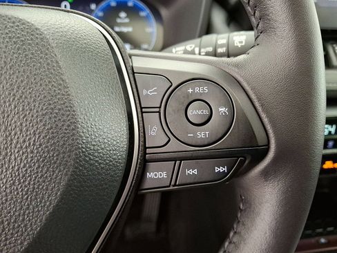 Certified 2025 Toyota RAV4 Limited w/ Advanced Technology Package AWD/4WD image 10