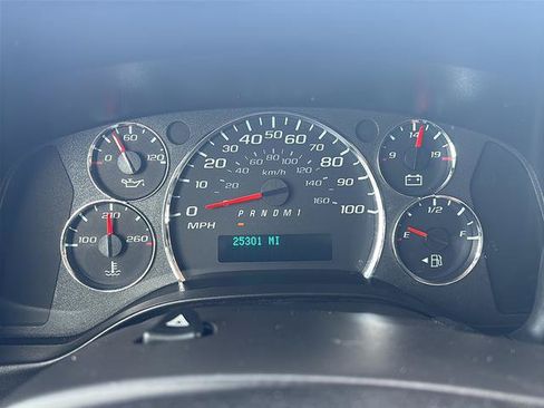 Used 2024 GMC Savana 2500 w/ Driver Convenience Package RWD image 17