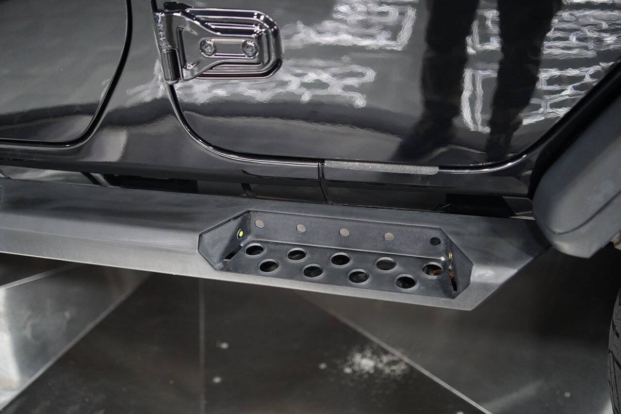 Used 2018 Jeep Wrangler Unlimited Rubicon AWD/4WD image 33
