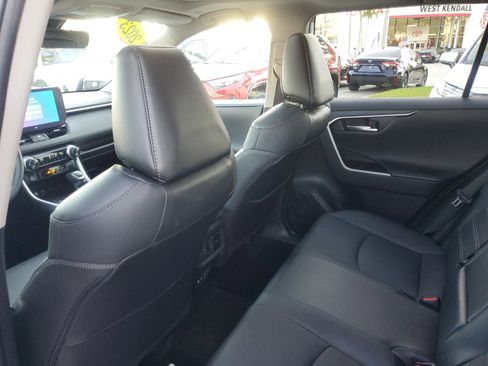 Used 2023 Toyota RAV4 Limited image 13