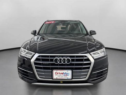 Used 2019 Audi Q5 2.0T Premium Plus w/ Premium Plus Package AWD/4WD image 2