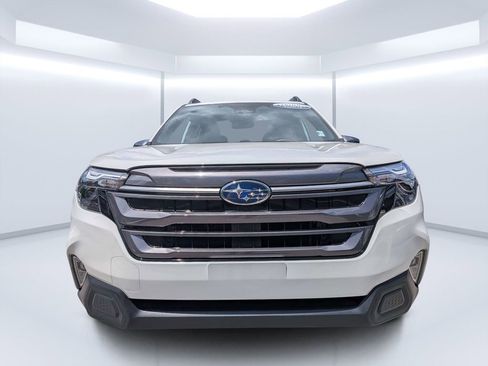 Used 2026 Subaru Forester Premium AWD/4WD image 8