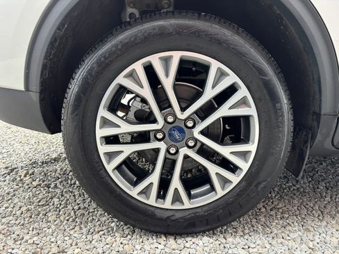 Used 2020 Ford Escape SEL image 7