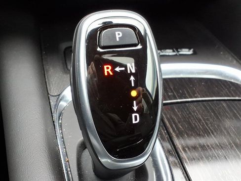 Used 2021 Buick Enclave Avenir w/ Avenir Technology Package image 21