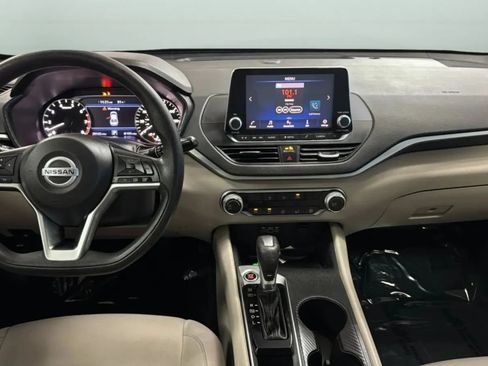 Used 2020 Nissan Altima 2.5 S FWD image 20