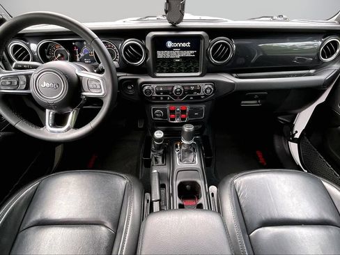 Used 2023 Jeep Wrangler Unlimited Sahara AWD/4WD image 15
