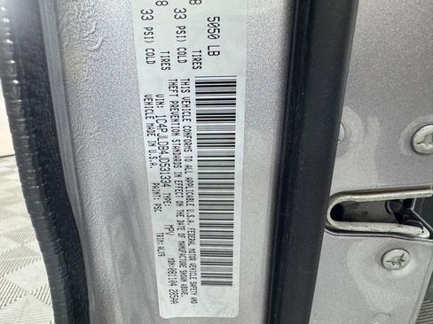 Used 2018 Jeep Cherokee Limited FWD image 26