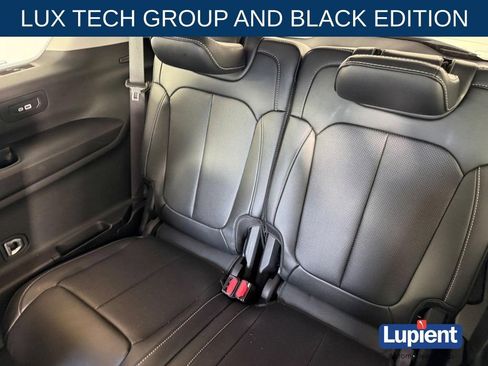 Used 2023 Jeep Grand Cherokee L Limited w/ Luxury Tech Group II AWD/4WD image 21