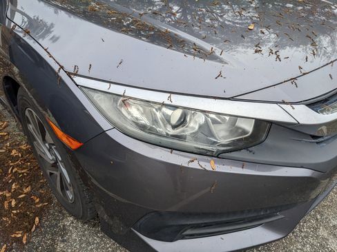 Used 2018 Honda Civic EX image 16