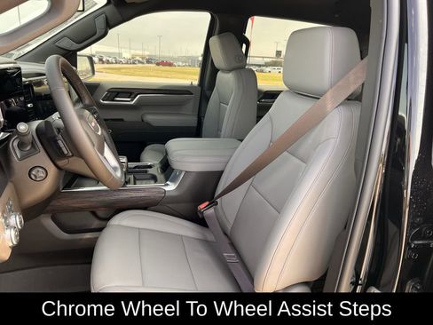 New 2026 GMC Sierra 1500 SLT image 21