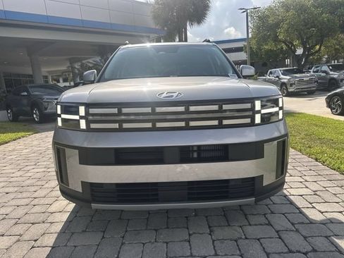 Used 2025 Hyundai Santa Fe SEL FWD image 19