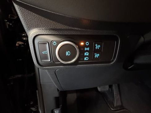 Used 2026 Ford Explorer Active w/ Active Comfort Package AWD/4WD image 22
