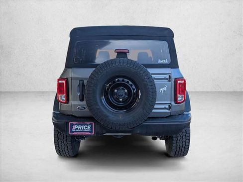 Used 2022 Ford Bronco Black Diamond image 6