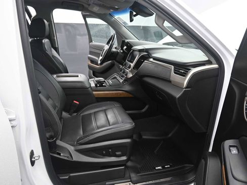 Used 2019 GMC Yukon Denali image 16