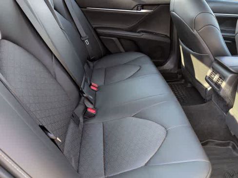 Used 2018 Toyota Camry XSE image 20