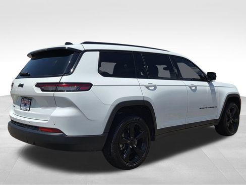 Used 2023 Jeep Grand Cherokee L Laredo AWD/4WD image 6