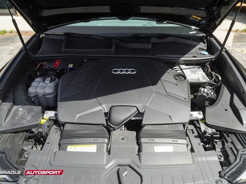 Used 2019 Audi Q8 Prestige image 14