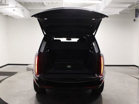 Certified 2025 Land Rover Range Rover SE AWD/4WD image 55