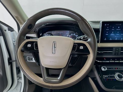 Used 2021 Lincoln Corsair AWD w/ Premium Package image 18