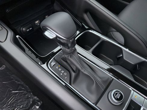 New 2025 Kia Telluride S image 24