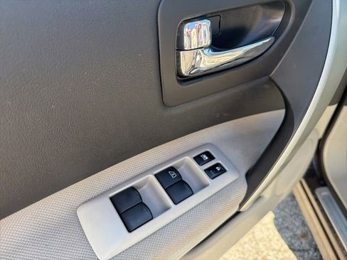 Used 2013 Nissan Rogue SV w/ Premium Pkg AWD/4WD image 12