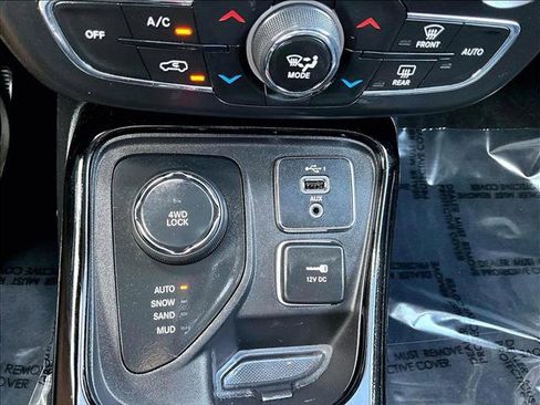 Used 2020 Jeep Compass Altitude image 26