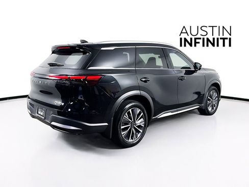 Certified 2026 INFINITI QX60 Luxe w/ Cargo Package AWD/4WD image 9