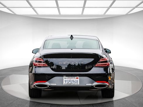 Used 2025 Genesis G70 2.5T image 3