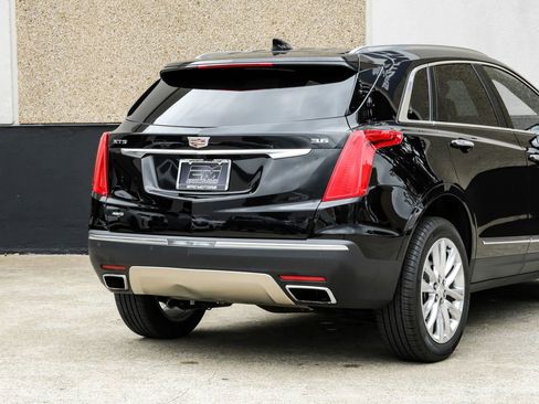 Used 2017 Cadillac XT5 Platinum AWD/4WD image 13