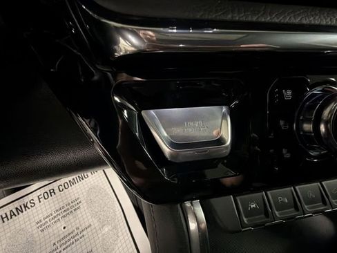 Used 2025 GMC Sierra 1500 Denali w/ Technology Package image 17