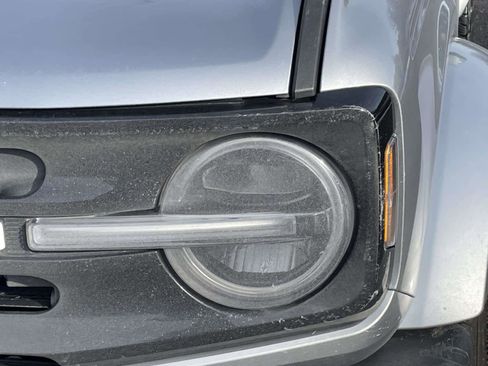 Used 2023 Ford Bronco Outer Banks image 9