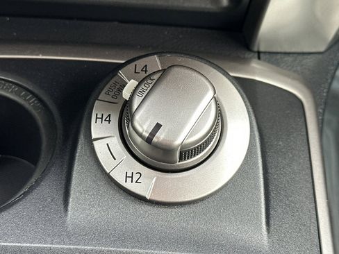 Certified 2024 Toyota 4Runner SR5 Premium image 33