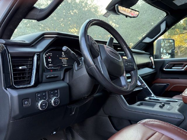 Used 2024 GMC Sierra 3500 Denali Ultimate AWD/4WD image 8