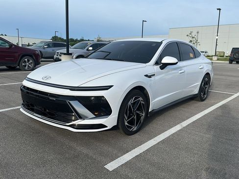 Certified 2026 Hyundai Sonata SEL FWD image 1