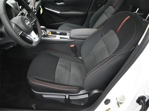 New 2025 Nissan Sentra SR image 25